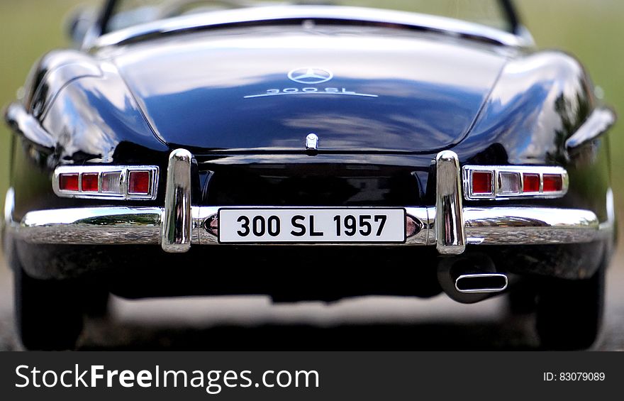 Blue Mercedes Benz With 300 Sl 1957 Car License Plate