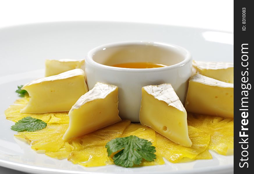 Soft Cheese with Honey Sauce