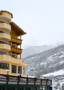 Hotel In Alps Royalty Free Stock Images Hotel In Alps Royalty Free Stock Images