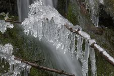 Frozen Creek And Icicles Royalty Free Stock Images Frozen Creek And Icicles Royalty Free Stock Images