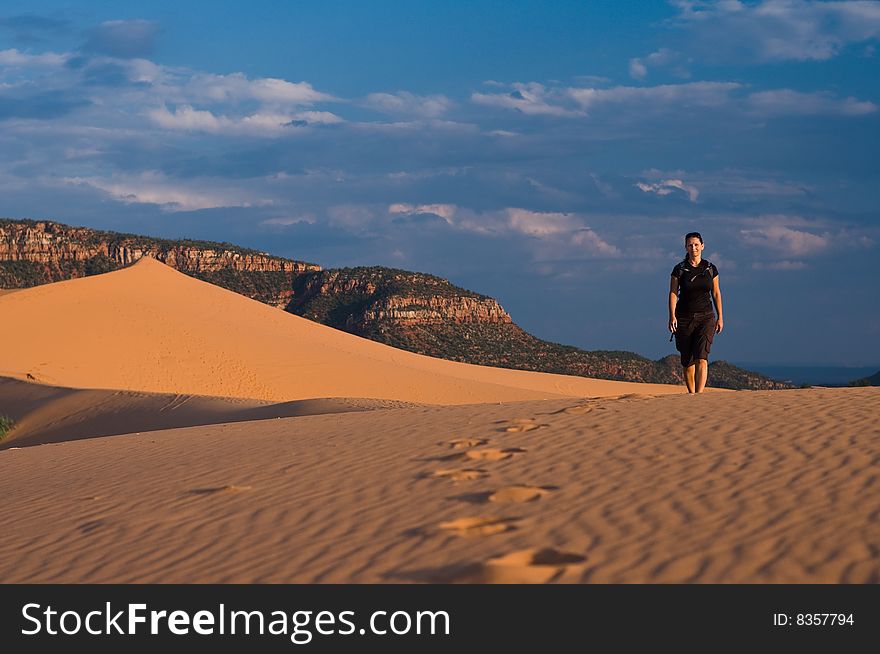 Hiking Coral Pink Sand Dunes