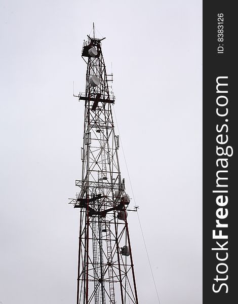 Telecommunication tower with a pile of antennas