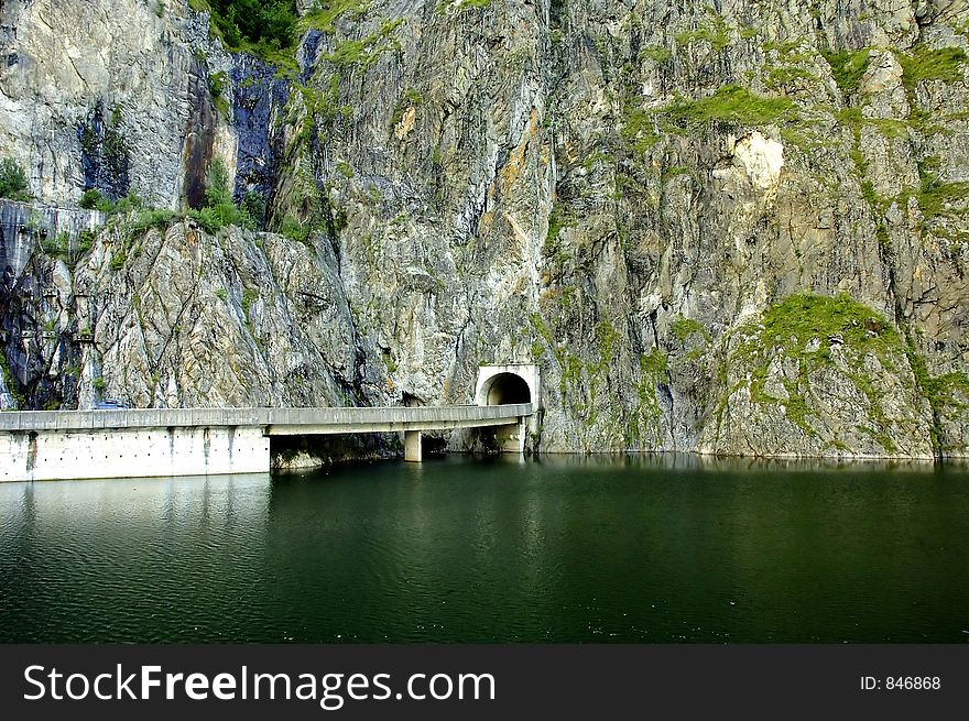 Mountain tunnel