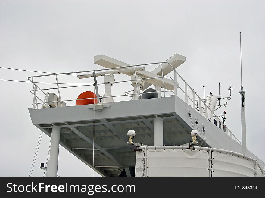 Sonar and satellite antenna on top of ship