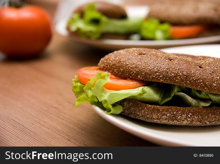 Sandwich with Freshness Vegetables, Tomato and Lettuce