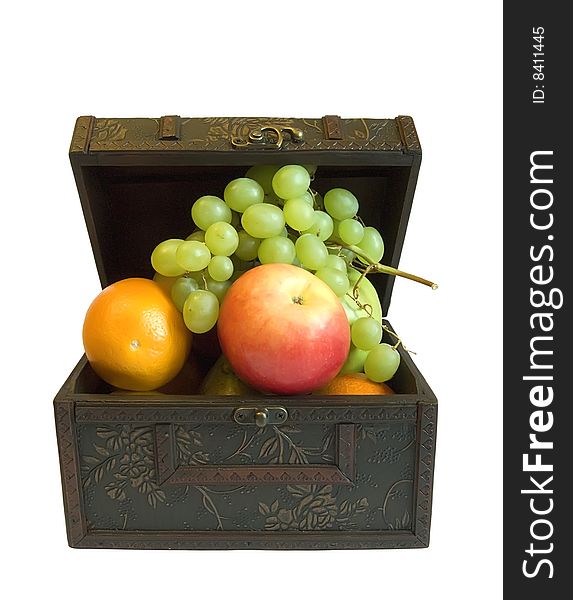 Fresh fruits in a wood chest