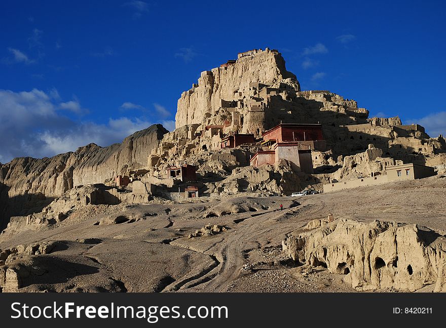 Ruins of a Mysteriously Vanished Tibetan Kingdom