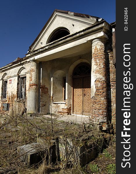 Big abandoned manor in polish cottage