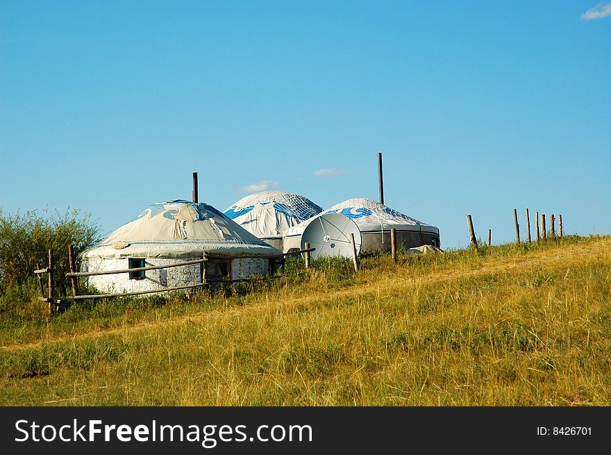 House which Chinese the Mongols inhabits --Yurt