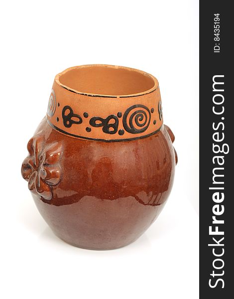 Earthenware vessel covered by varnish