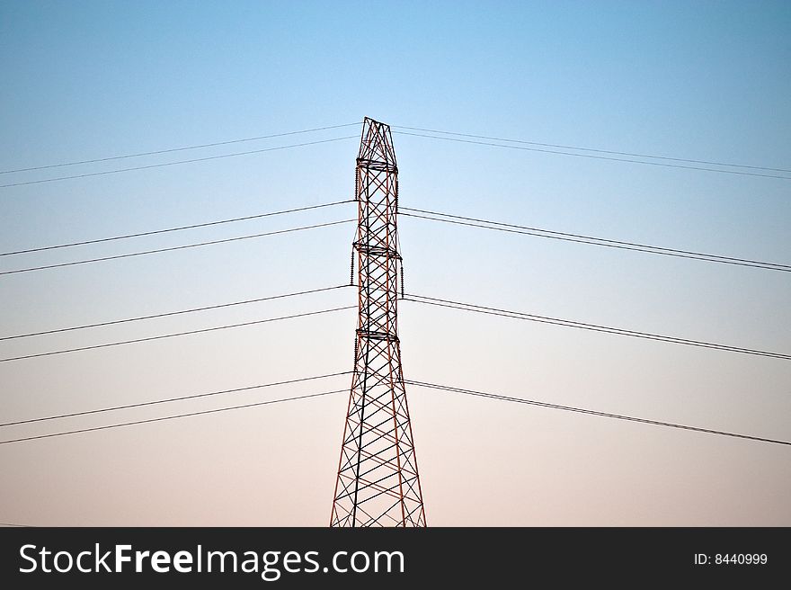 High voltage electrical power transmission tower