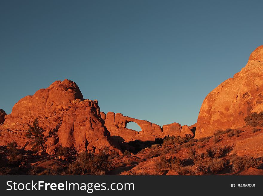 Sunset at the Skyline arch