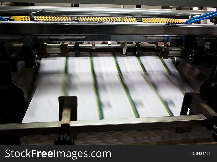 Polygraphic process in a modern printing house