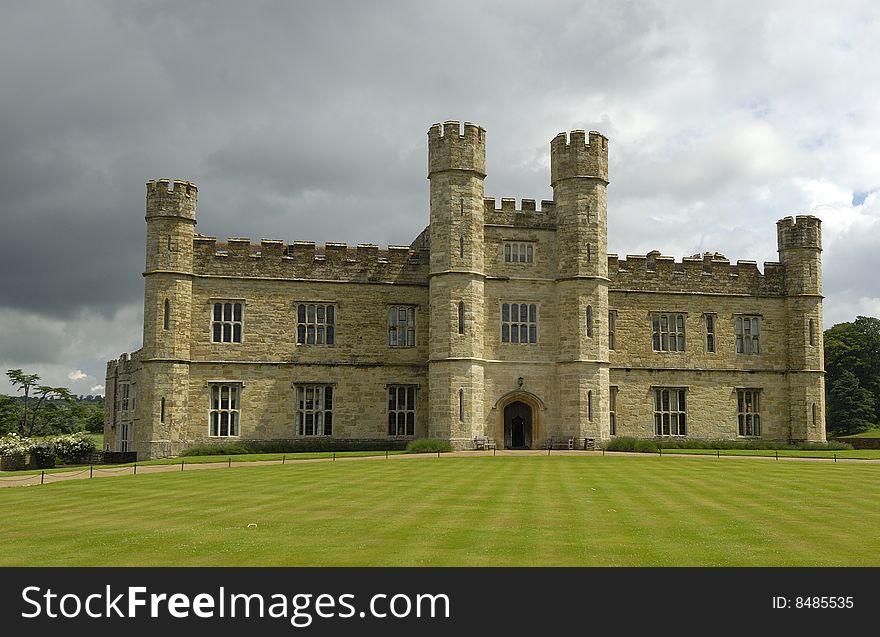 Leeds Castle in Kent, England. Leeds Castle in Kent, England