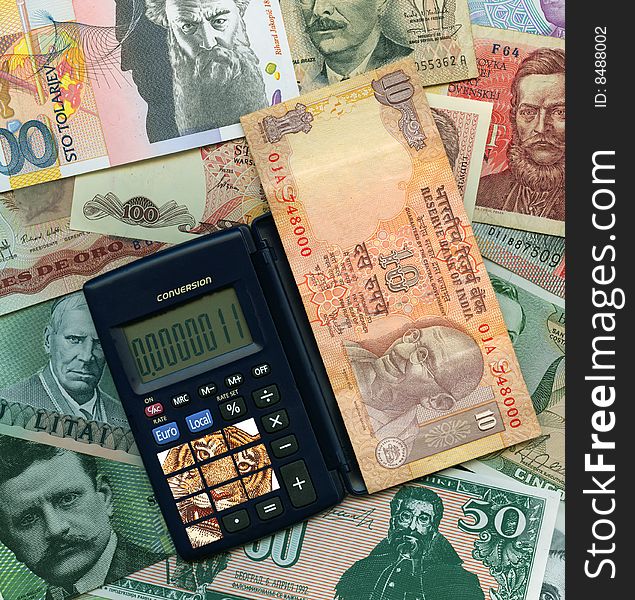 International currencies with calculator.