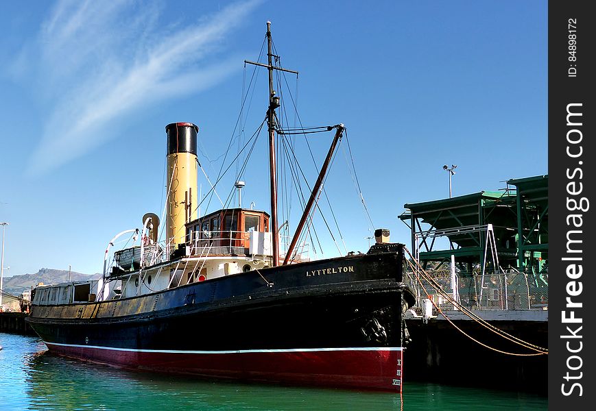 Steam Tug Lyttleton.FZ200