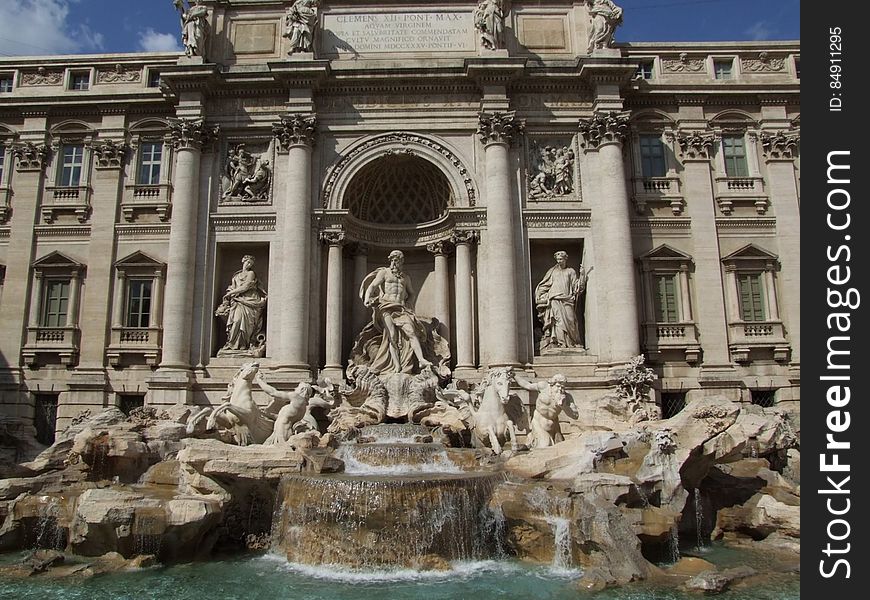 Italy-Roma-Fontana.di.Trevi - Creative Commons By Gnuckx