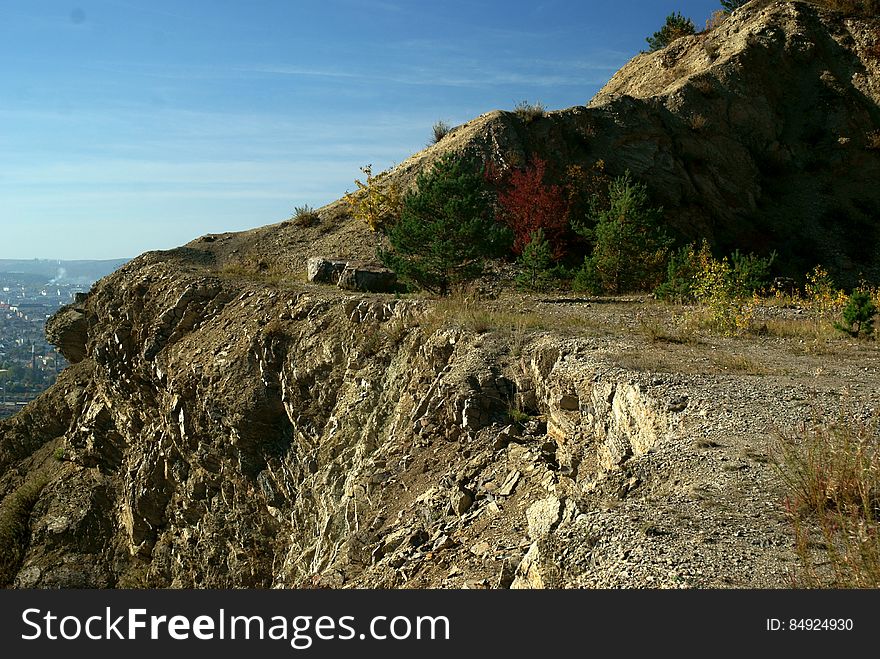 Sony Alpha A230 With MIR-1V - HÃ¡dy Hill - Stone Quarry 06