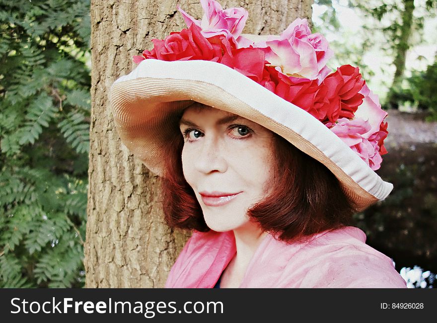 PUBLIC DOMAIN DEDICATION - Pixabay-Pexels digionbew 14. 05-08-16 Me in Floreal hat beside a tree LOW RES DSC08045