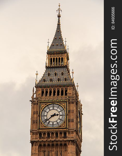 The Elizabeth tower, the bell tower of the Palace of Westminster with the clock known as Big Ben.