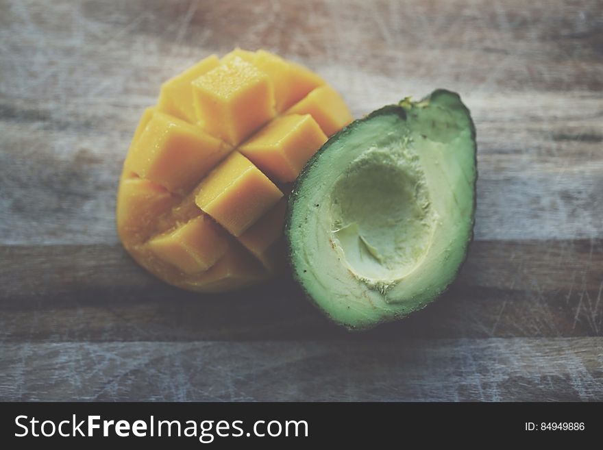 Avocado And Hedgehog Mango