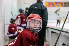 Free Youth Hockey Player Royalty Free Stock Image - 84956556