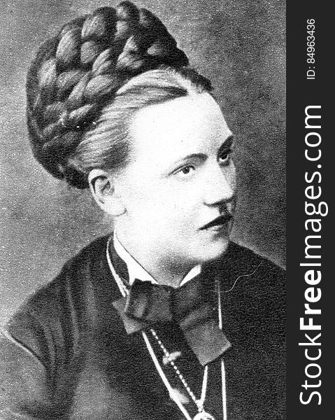 1890s hairstyle