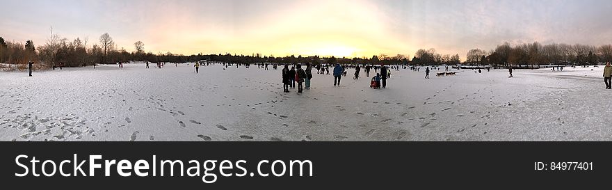 05January2017 Trout Lake skating party :-&#x29; panorama #fun #lucky #snowmaggedon