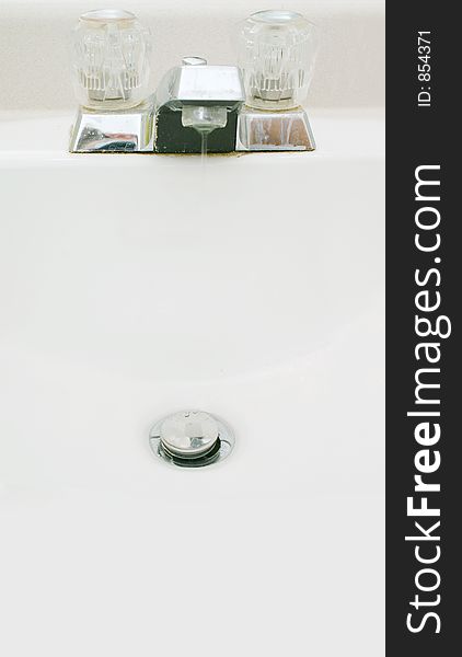 Bathroom sink