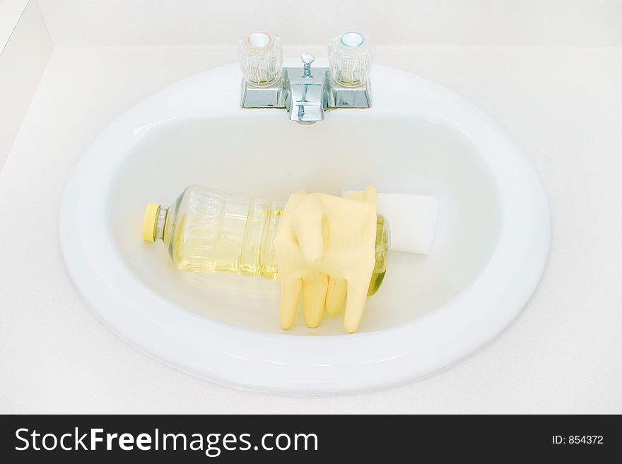 Cleaning the bathroom sink