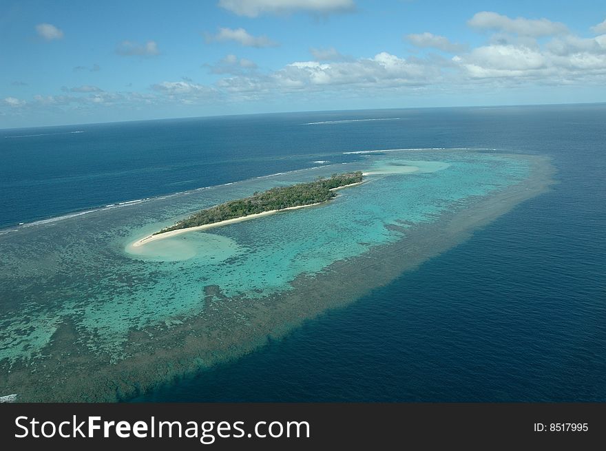 Isolated island in Pacific close to Noumea. Isolated island in Pacific close to Noumea