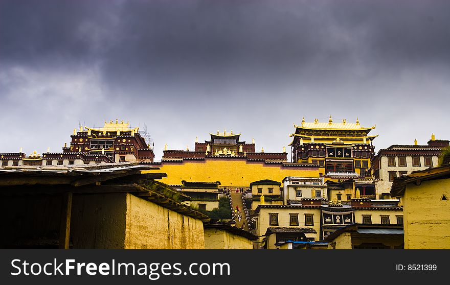 This is famous tourist spots and Buddhist holy sites in chinaï¼Œcalled songzanlin temple