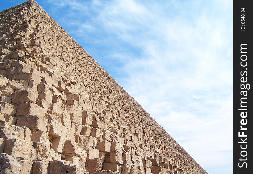 Interesting angle on the Great Pyramid in Giza