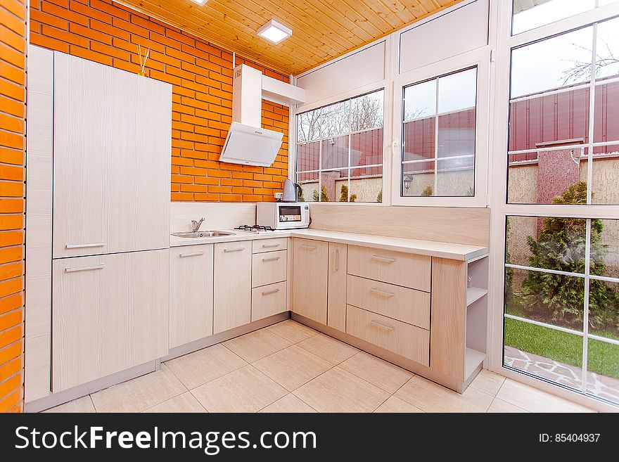 A contemporary home with a kitchen corner.