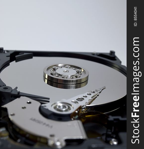 Hard drive, allows to keep information in greater