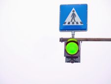 Go Light At A Pedestrian Crossing Royalty Free Stock Images Go Light At A Pedestrian Crossing Royalty Free Stock Images