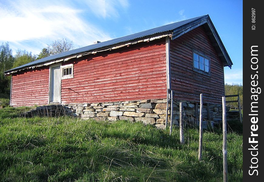 Abandoned cowhouse at a Norwegian mountain pasture