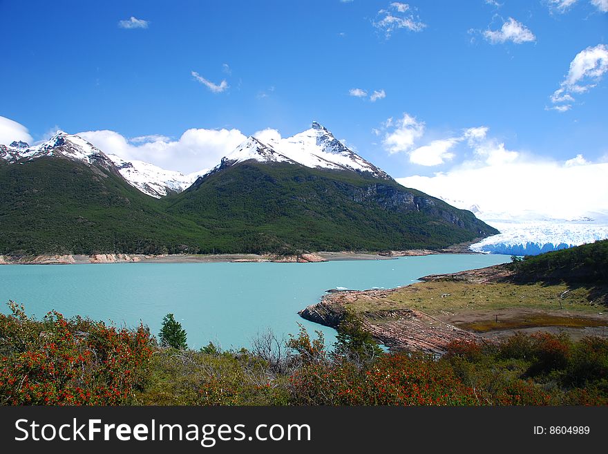 Perito Moreno Glacier and mountains in Los Glaciares National Park, Argentina.