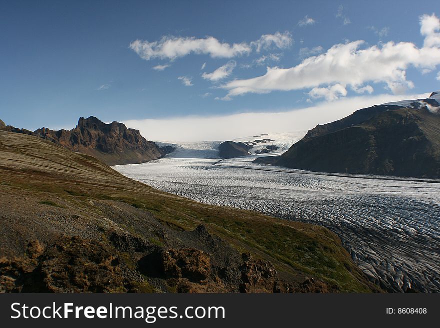 An impressive glacier in Iceland