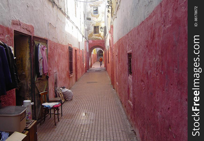 Ruelle rouge, Kasbah des Oudayas &#x28;Rabat, Maroc&#x29