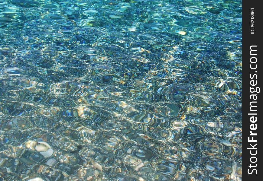 Sea Water Taormina-Messina-Sicilia-Italy - Creative Commons By Gnuckx