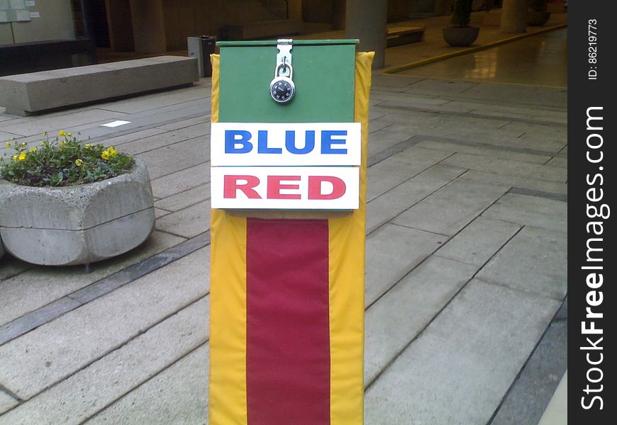 Blue Red At UBC Robson