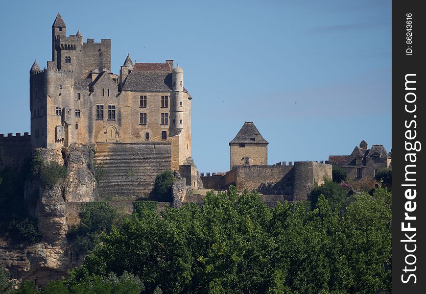 Canoeing On The Dordogne-france2015-em10-70-300mm-20150720-P7200149