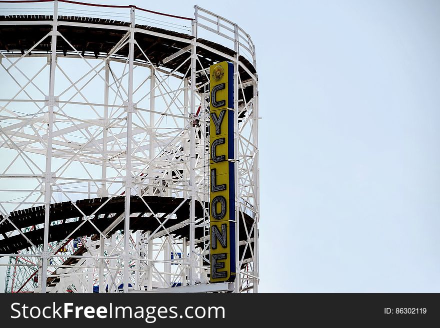 Cyclone Carousel