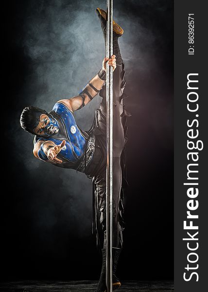 On The Pole Bodyart Sub-Zero