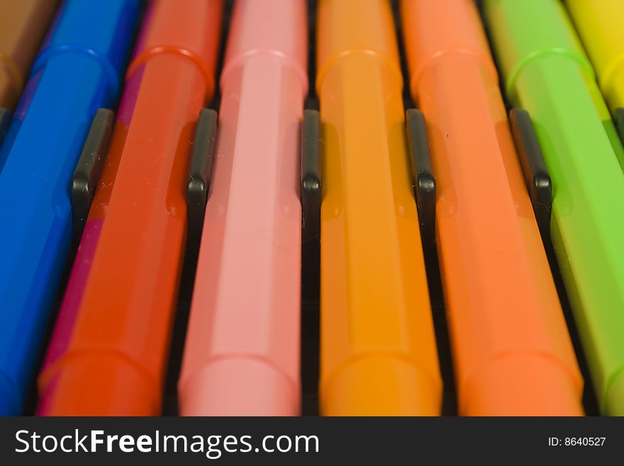 Children s color felt-tip pens