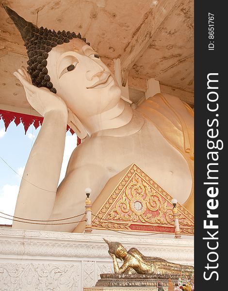 Two reclining Buddha images, located in south of Thailand. Two reclining Buddha images, located in south of Thailand.