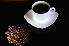 Coffee Cup With Highlited Coffee Beans Royalty Free Stock Image Coffee Cup With Highlited Coffee Beans Royalty Free Stock Image