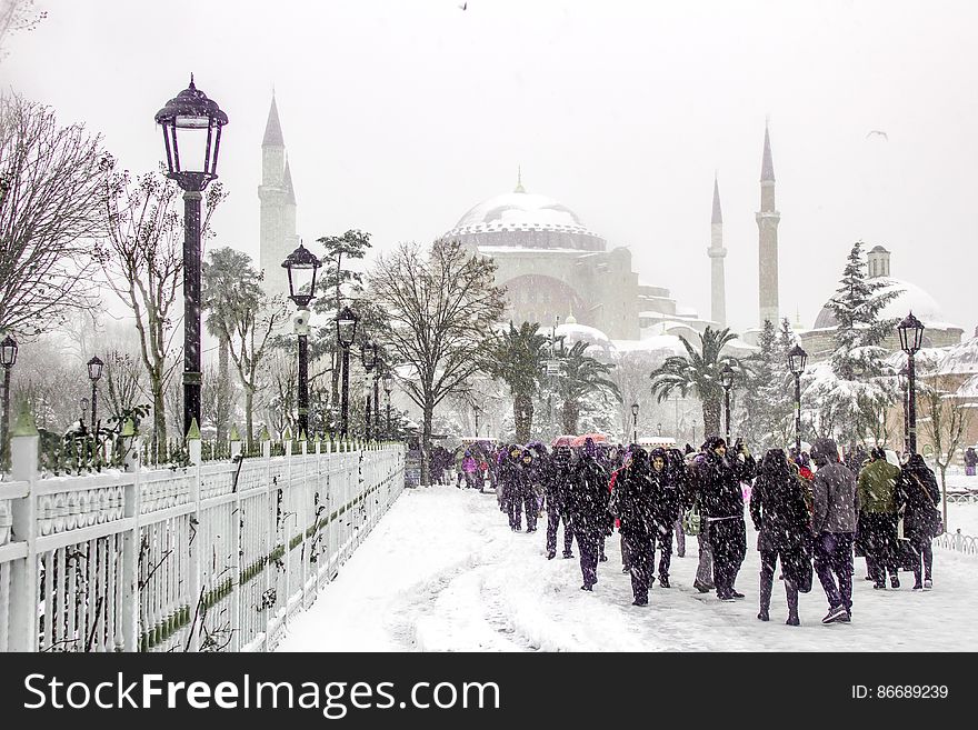 Neither the bad weather can avoid the visit of tourists in one of the greatest icons of world architecture, the great Hagia Sophia of Istanbul. Neither the bad weather can avoid the visit of tourists in one of the greatest icons of world architecture, the great Hagia Sophia of Istanbul.