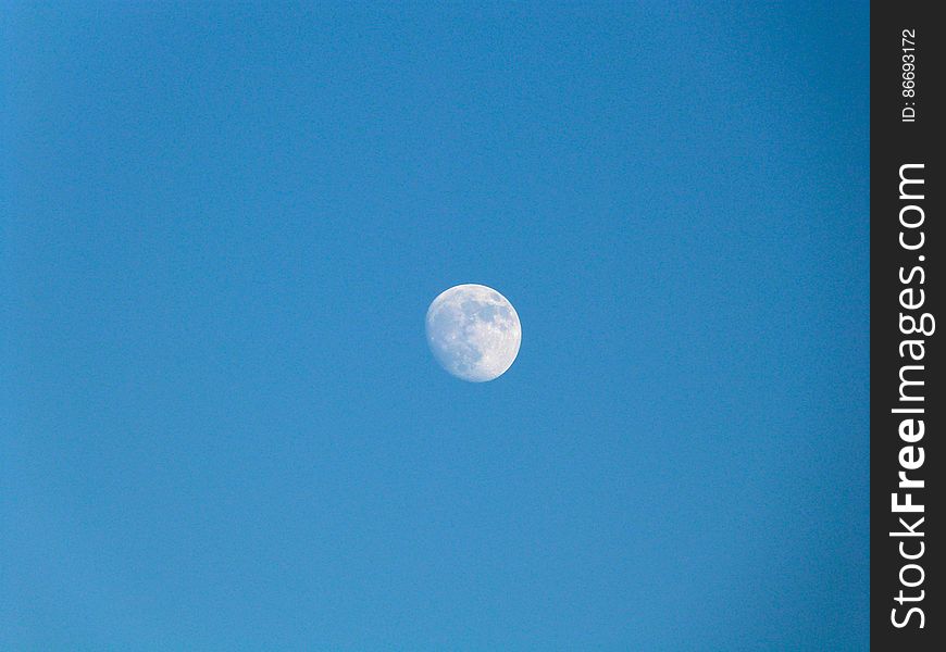 I like the contrast of the moon against the sky during the day. I like the contrast of the moon against the sky during the day.